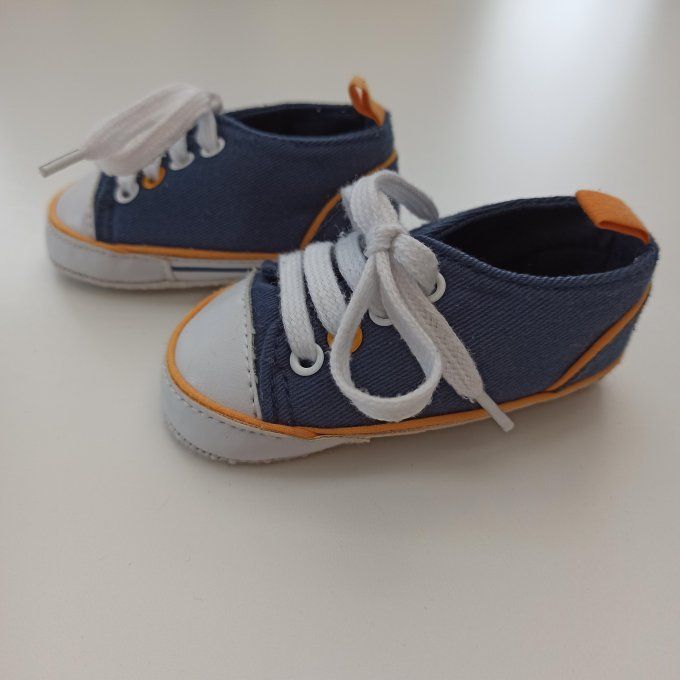 Baskets taille 16/17