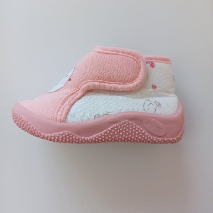Chaussons taille 19