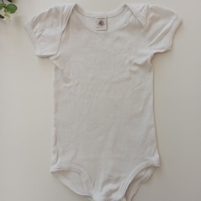 Lot de 2 bodies manches courtes 24 mois